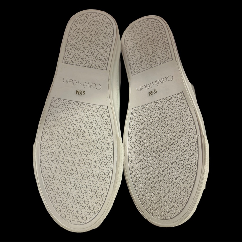 NIB Calvin Klein white vegan leather‎ Cylaie sneaker. Size 9.5 - Picture 5 of 9